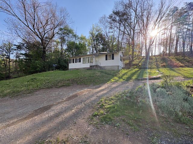 119 RADIO STATION LN, Berkeley Springs, WV 25411
