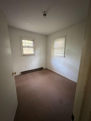 119 RADIO STATION LN, Berkeley Springs, WV 25411