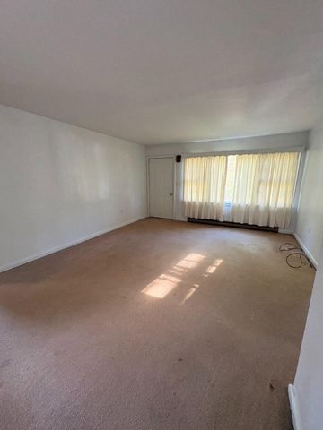 119 RADIO STATION LN, Berkeley Springs, WV 25411
