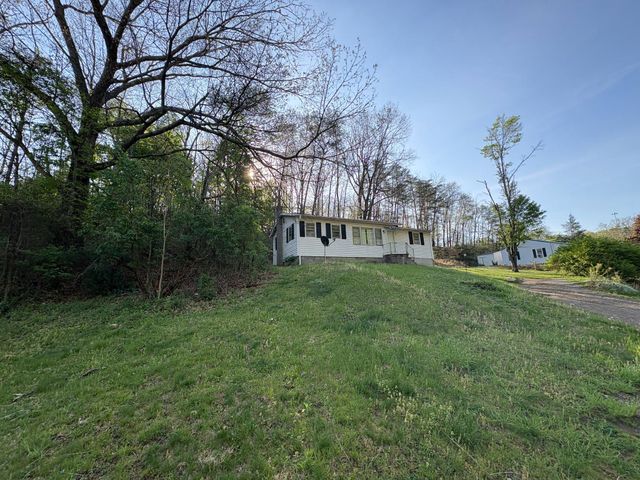 119 RADIO STATION LN, Berkeley Springs, WV 25411