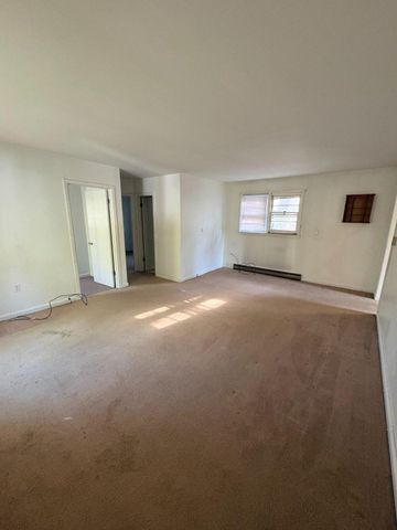 119 RADIO STATION LN, Berkeley Springs, WV 25411
