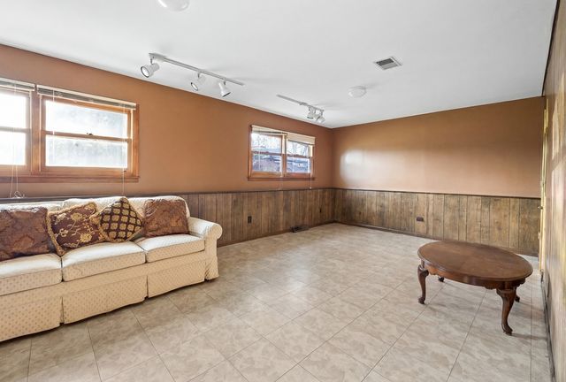 12755 S Elizabeth Drive, Plainfield, IL 60585