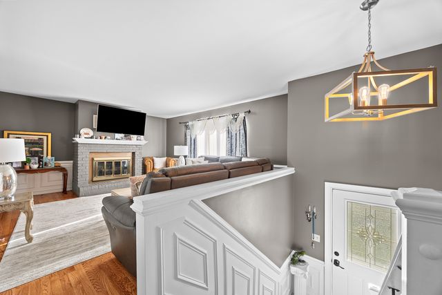 12755 S Elizabeth Drive, Plainfield, IL 60585