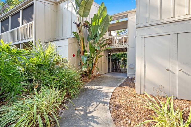 2200 BAHIA VISTA STREET B8, Sarasota, FL 34239