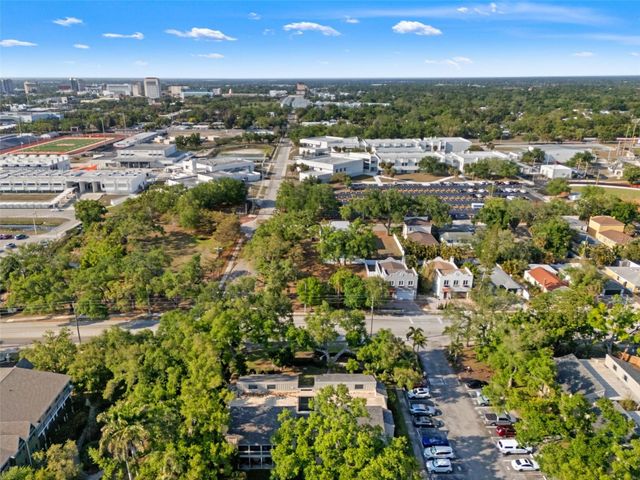 2200 BAHIA VISTA STREET B8, Sarasota, FL 34239