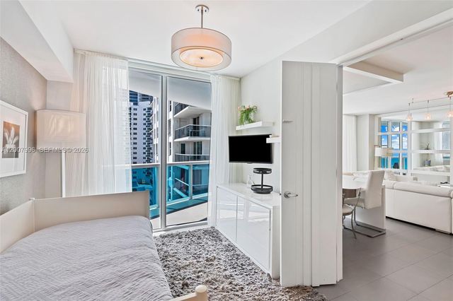 2711 S Ocean Dr 606, Hollywood, FL 33019