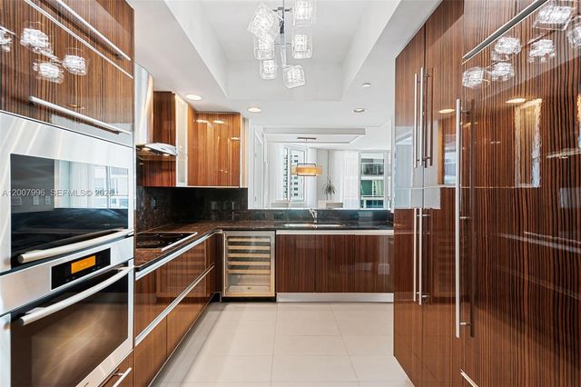 2711 S Ocean Dr 606, Hollywood, FL 33019