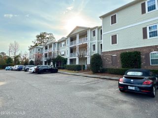 215 Valencia Court 305, Wilmington, NC 28412