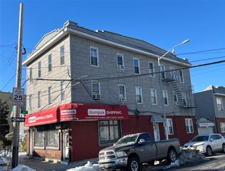 6165 56th Road, Maspeth, NY 11378