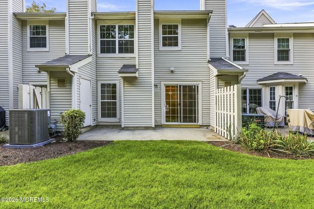 496 Cottonwood Court, Howell, NJ 07731