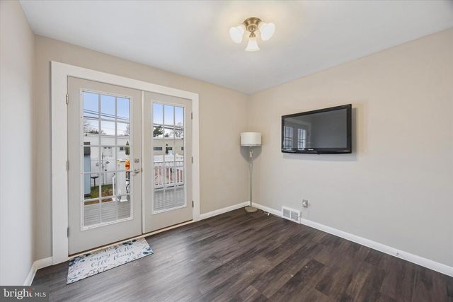 213 HOFFMAN RD, Ridley Park, PA 19078