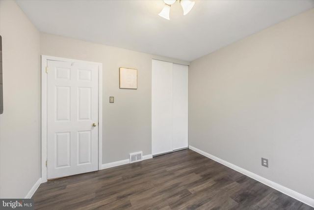 213 HOFFMAN RD, Ridley Park, PA 19078