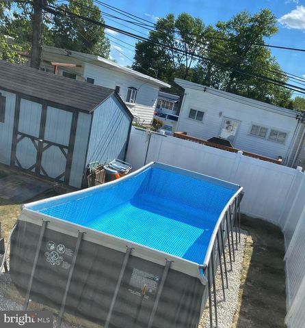 213 HOFFMAN RD, Ridley Park, PA 19078