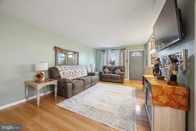 213 HOFFMAN RD, Ridley Park, PA 19078