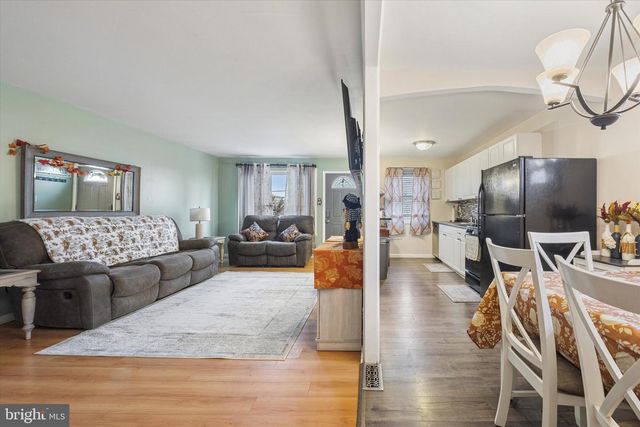 213 HOFFMAN RD, Ridley Park, PA 19078