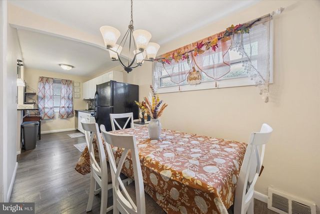 213 HOFFMAN RD, Ridley Park, PA 19078