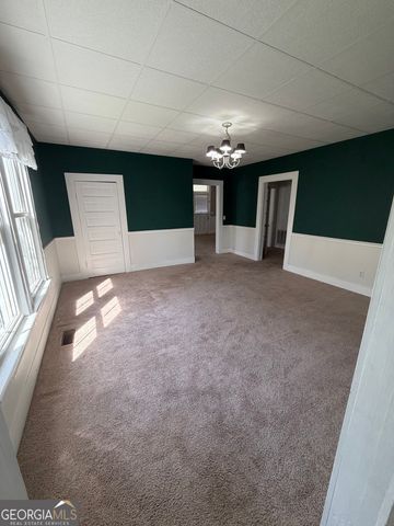 151 S Tusten Street, Elberton, GA 30635