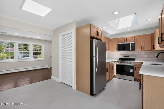 877 Egret Drive, Toms River, NJ 08753