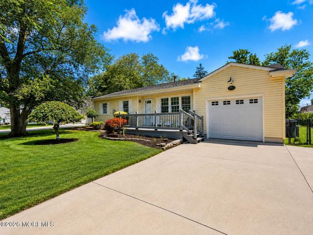 877 Egret Drive, Toms River, NJ 08753