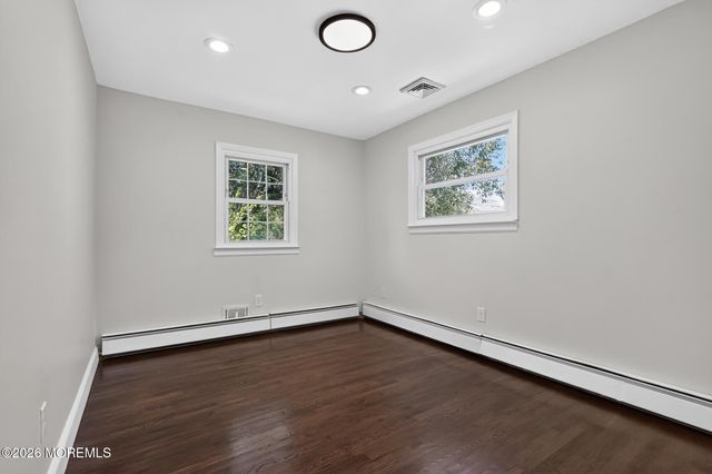 877 Egret Drive, Toms River, NJ 08753