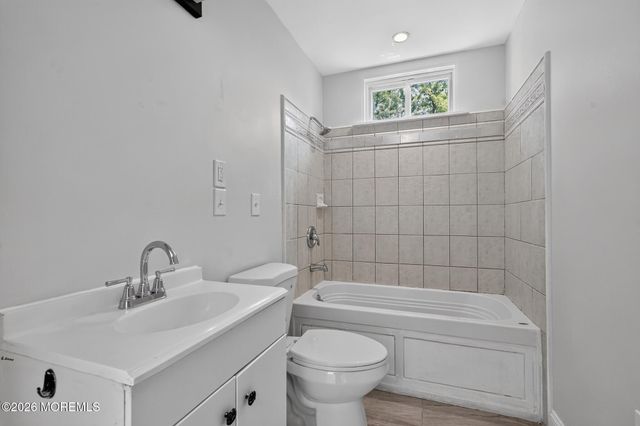 877 Egret Drive, Toms River, NJ 08753
