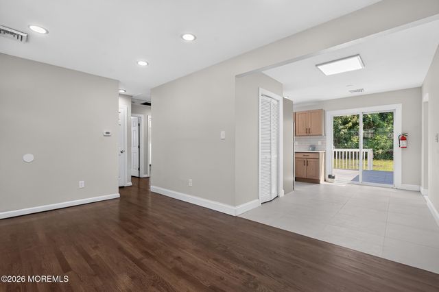 877 Egret Drive, Toms River, NJ 08753