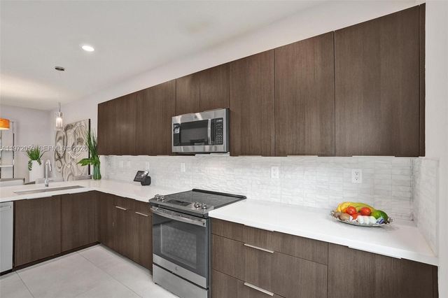 4771 NW 84th Ave, Doral, FL 33166