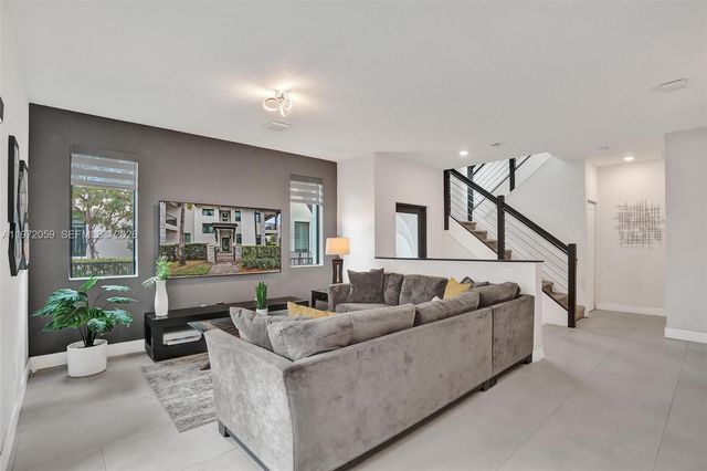 4771 NW 84th Ave, Doral, FL 33166