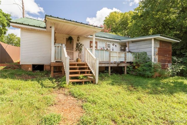 802 Oak Heights Road, Tallassee, AL 36078