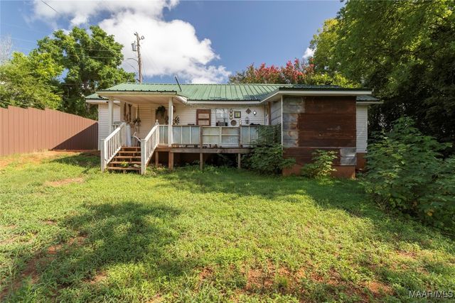 802 Oak Heights Road, Tallassee, AL 36078