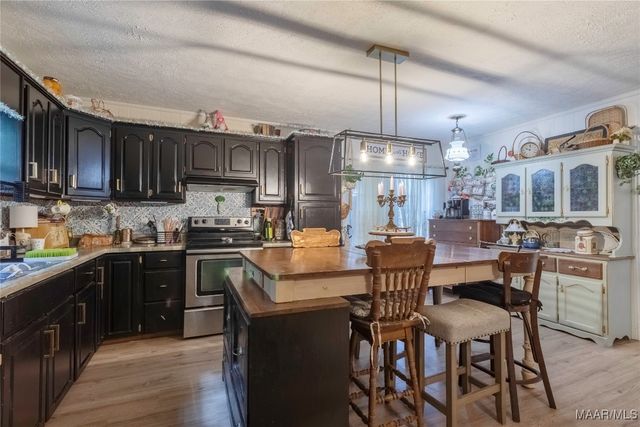 802 Oak Heights Road, Tallassee, AL 36078