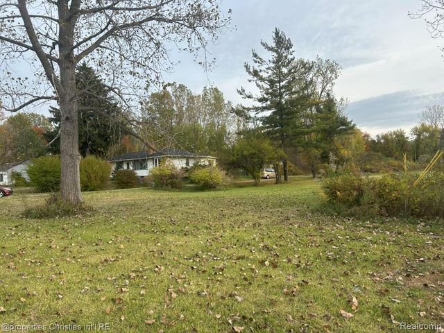 3369 Dove Road, Port Huron, MI 48060