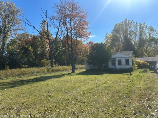 3369 Dove Road, Port Huron, MI 48060