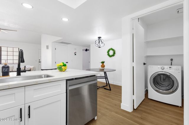 2020 W UNION HILLS Drive 258, Phoenix, AZ 85027