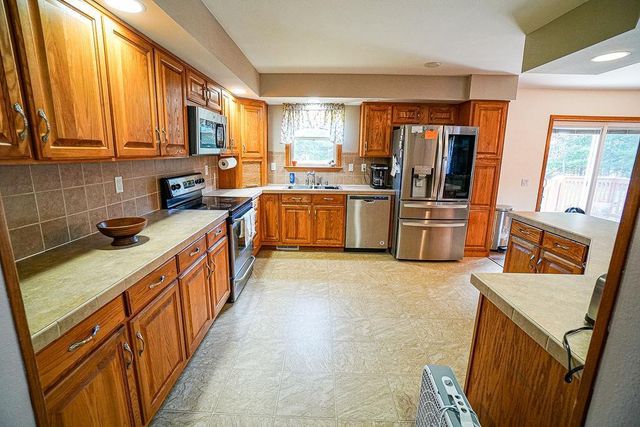 E8359 County Road H, Wisconsin Dells, WI 53965