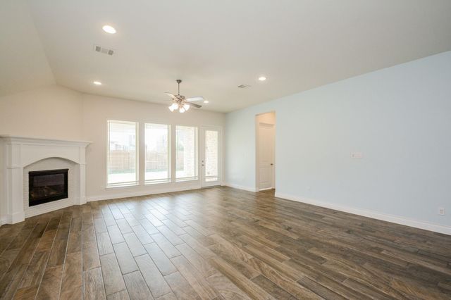 28127 Knight Peak Drive, Spring, TX 77386