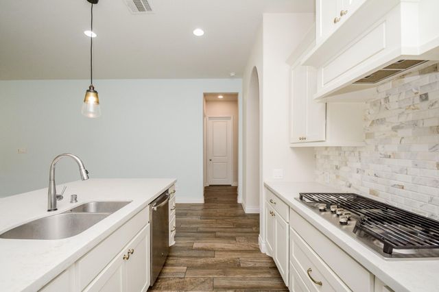 28127 Knight Peak Drive, Spring, TX 77386