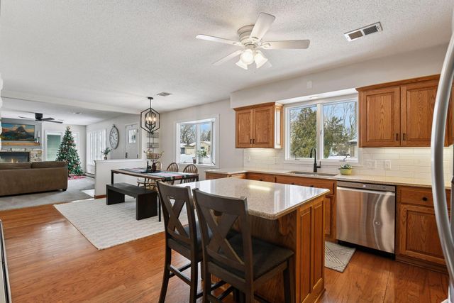 317 W 4th Street, Waconia, MN 55387