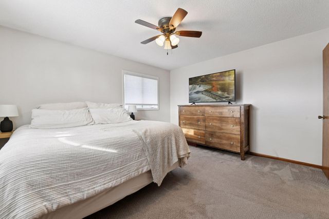 317 W 4th Street, Waconia, MN 55387