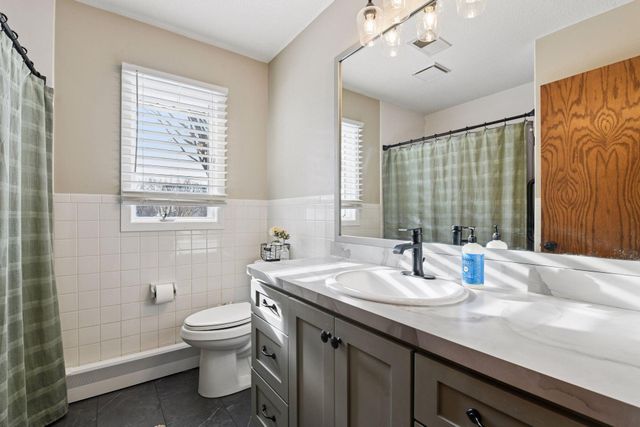 317 W 4th Street, Waconia, MN 55387