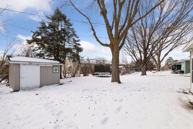 317 W 4th Street, Waconia, MN 55387