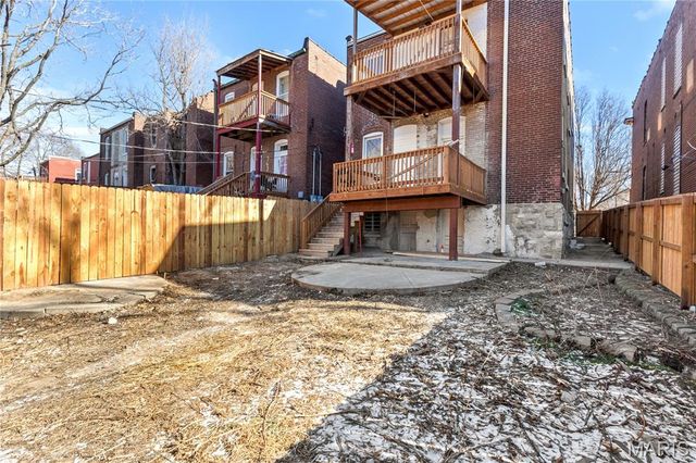 3633 Nebraska Avenue, St Louis, MO 63118