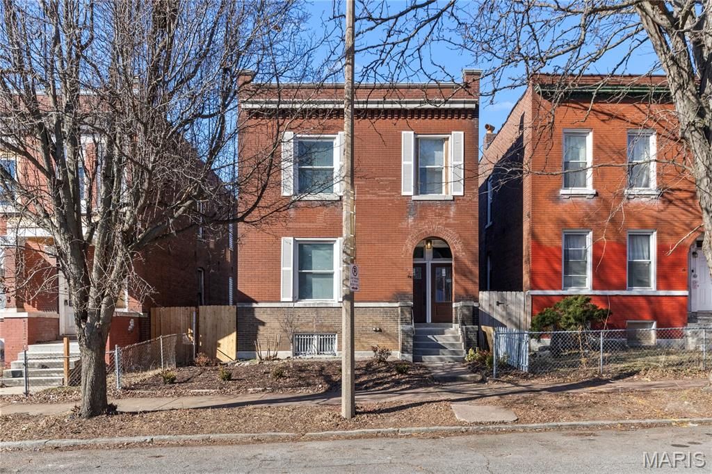 3633 Nebraska Avenue, St Louis, MO 63118