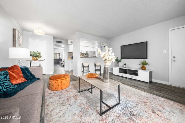 9410 N 31st Avenue 1, Phoenix, AZ 85051