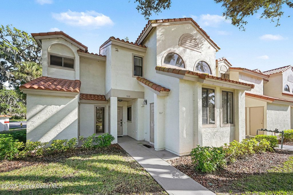 955 Country Club Drive 111, Titusville, FL 32780