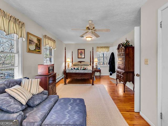 3252 Trickum Road, Woodstock, GA 30188