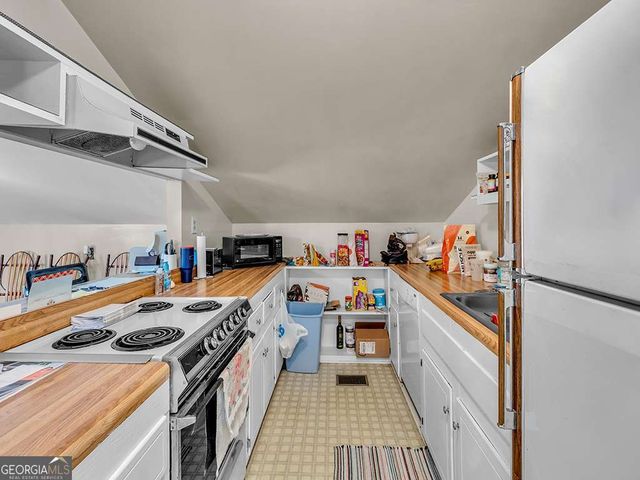 3252 Trickum Road, Woodstock, GA 30188