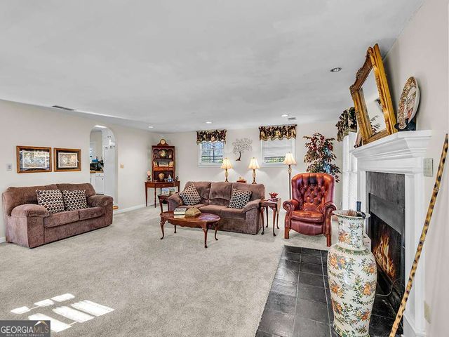 3252 Trickum Road, Woodstock, GA 30188