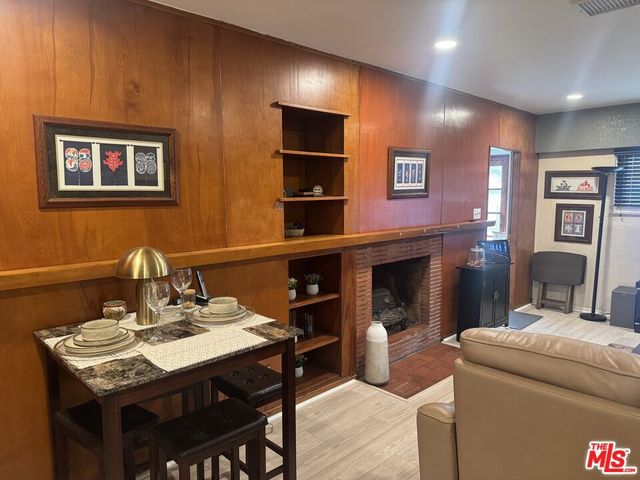 9520 S 2nd Avenue, Inglewood, CA 90305