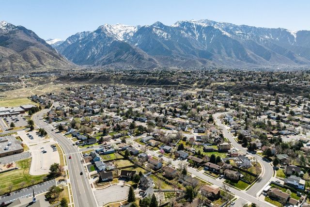 2543 E CLIFF SWALLOW DR, Sandy, UT 84093